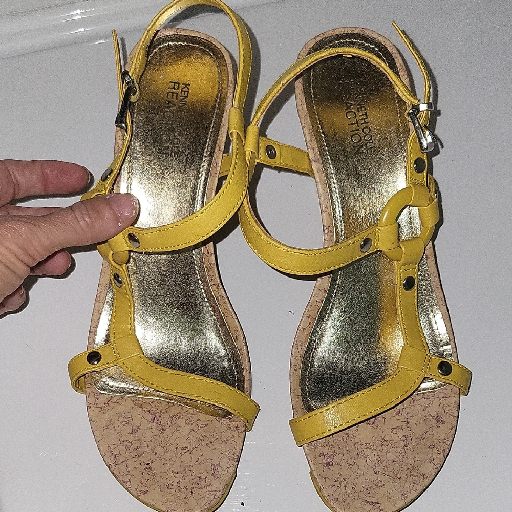 Kenneth Cole Reaction Bright Yellow Sandals
